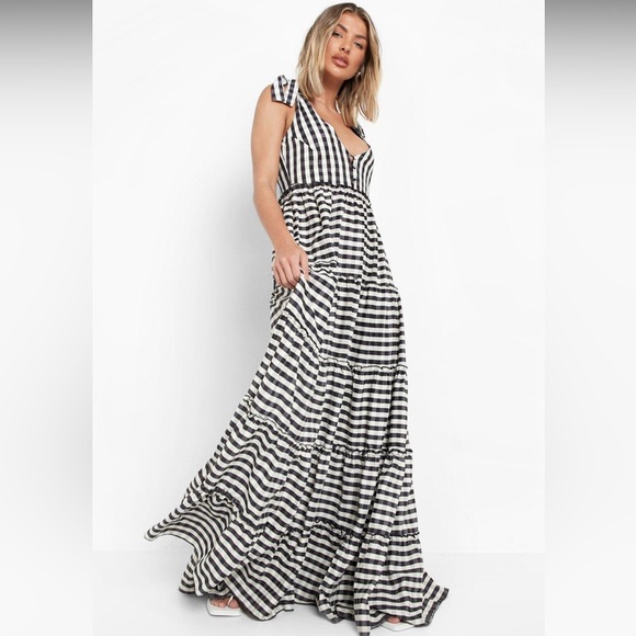 Boohoo black check plaid tiered dress size 4 small - Picture 3 of 8